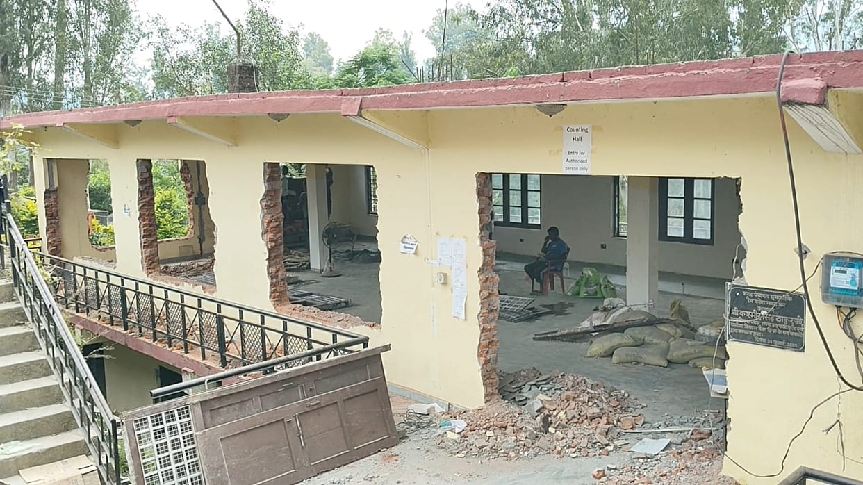 Municipal Shared Service Center to be set up in Ghumarwin; multiple facilities available at one location.