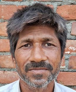 हादसे के चश्मदीद महेंद्र यादव। संवाद