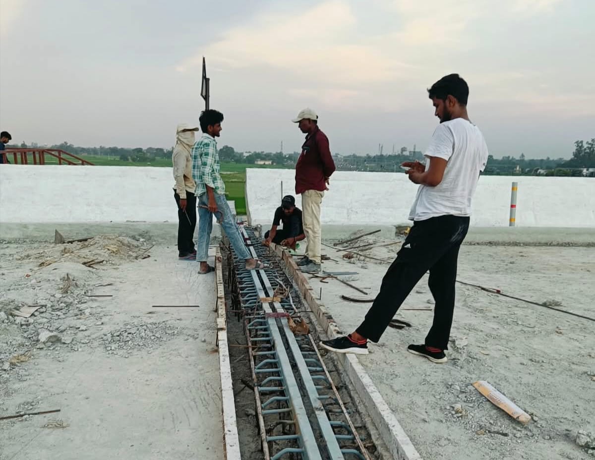 जंघई फ्लाईओवर पर ज्वाइन्ट भरने का काम शुरू। संवाद
