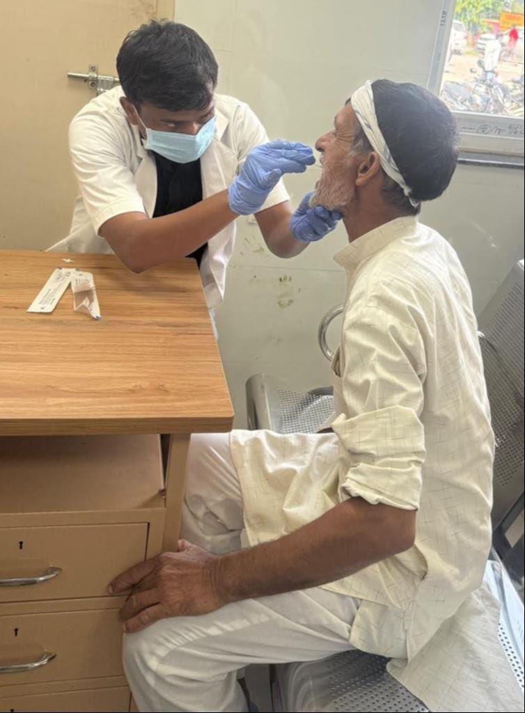 Swine flu testing begins at the district hospital, samples taken for four patients