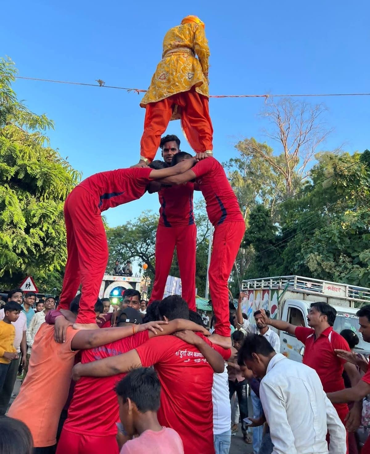 The Dadhikando procession was taken out with great enthusiasm, accompanied by a musical band.