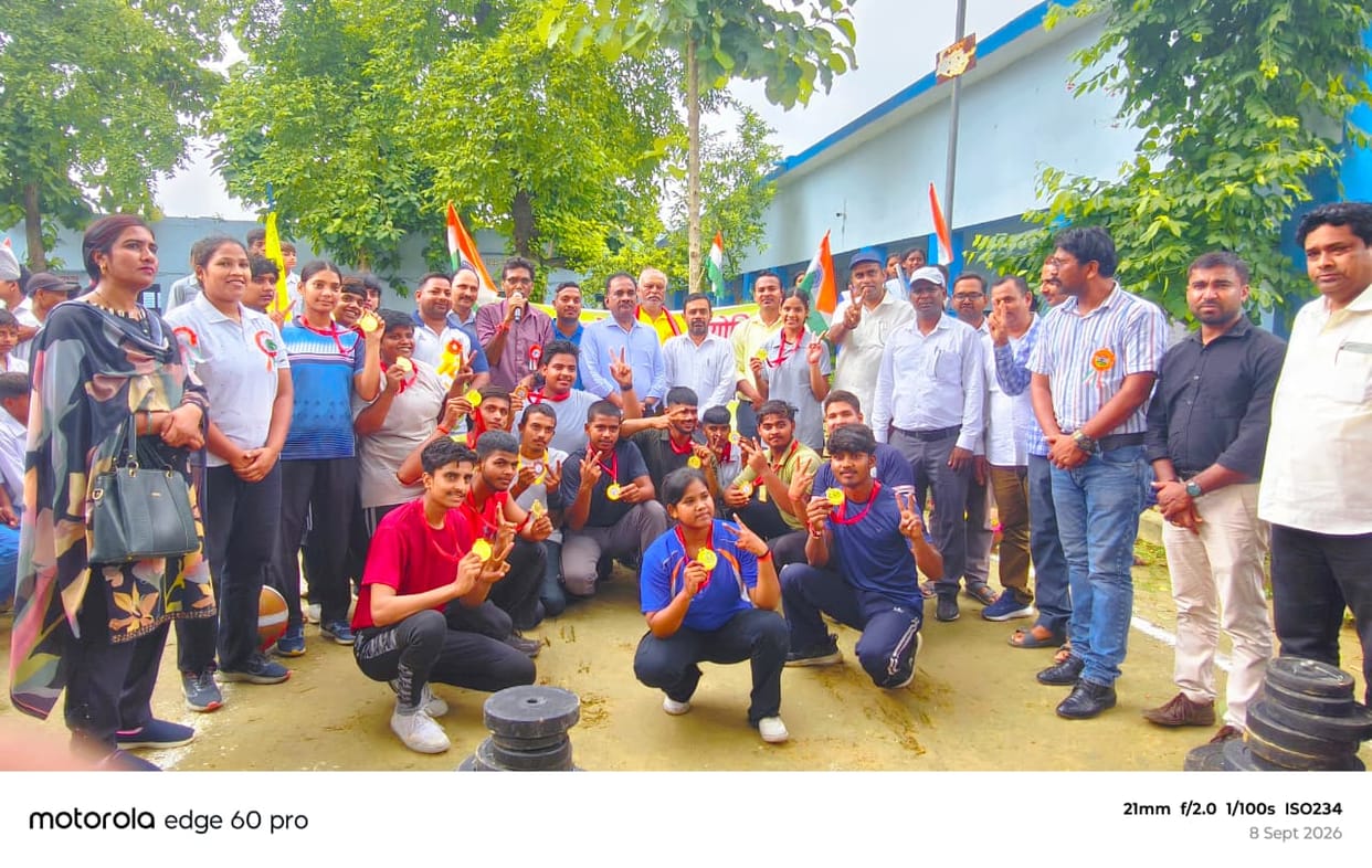 Athletes displayed their prowess at the divisional weightlifting competition.