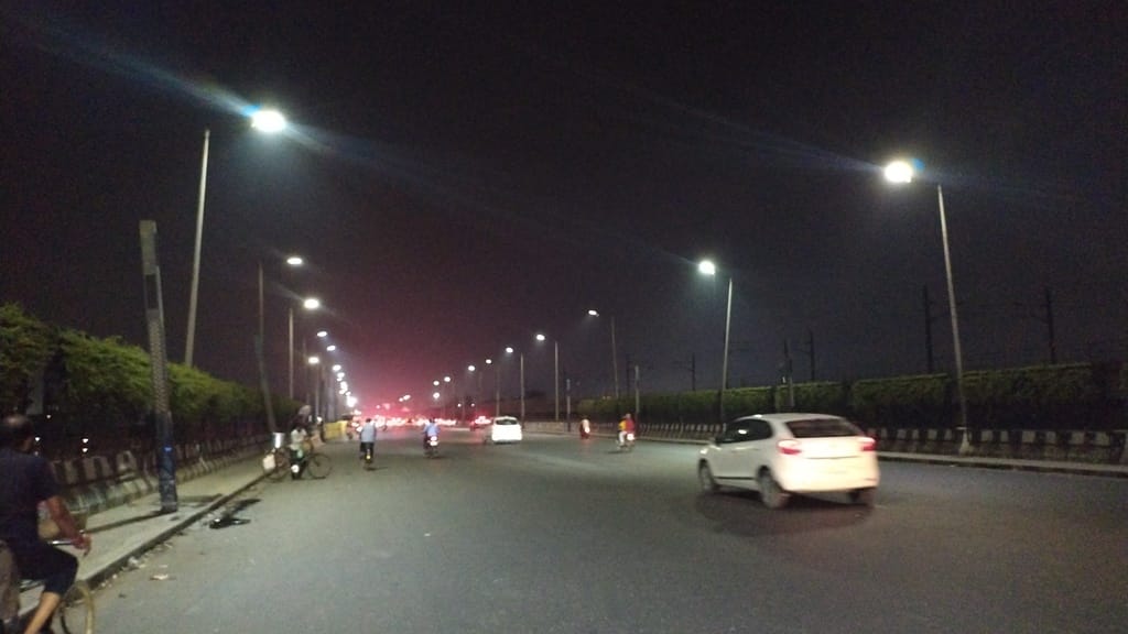 Commuting to Delhi made easier; traffic congestion at Kalindi Kunj reduced.
