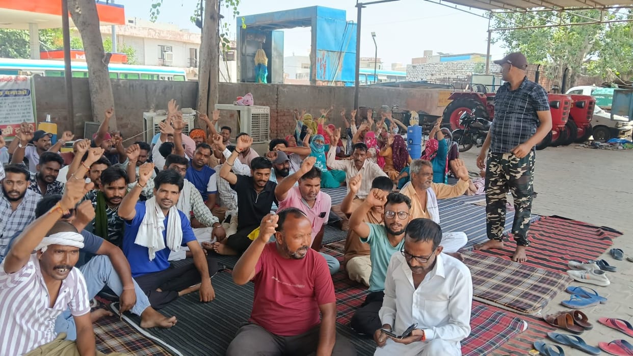 Four striking employees and four who were on leave returned to work