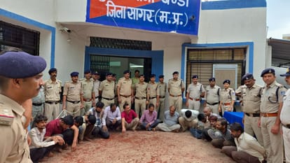 पुलिस गिरफ्त में आरोपी