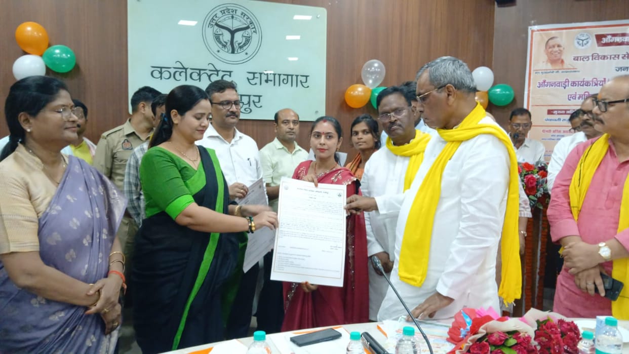 Anganwadi workers playing a role in implementing schemes on the ground: Omprakash
