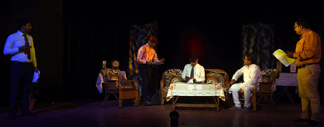 Play delivers a scathing critique of increasingly insensitive relationships.