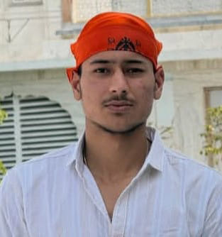 Student from Bah hangs himself in Delhi