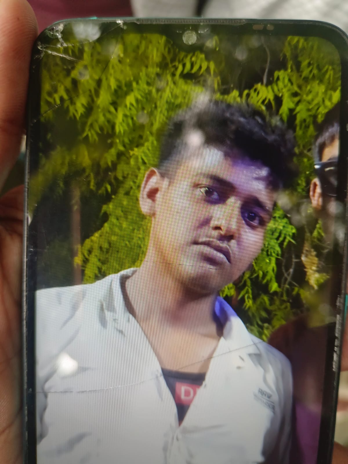 17-year-old teen standing under a neem tree in Mirganj dies from lightning strike
