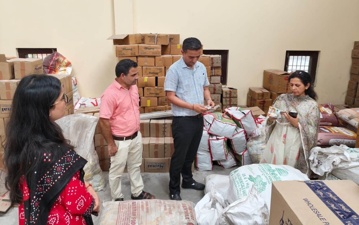 Surprise inspection of PDS warehouses and ration depots in Bilaspur.