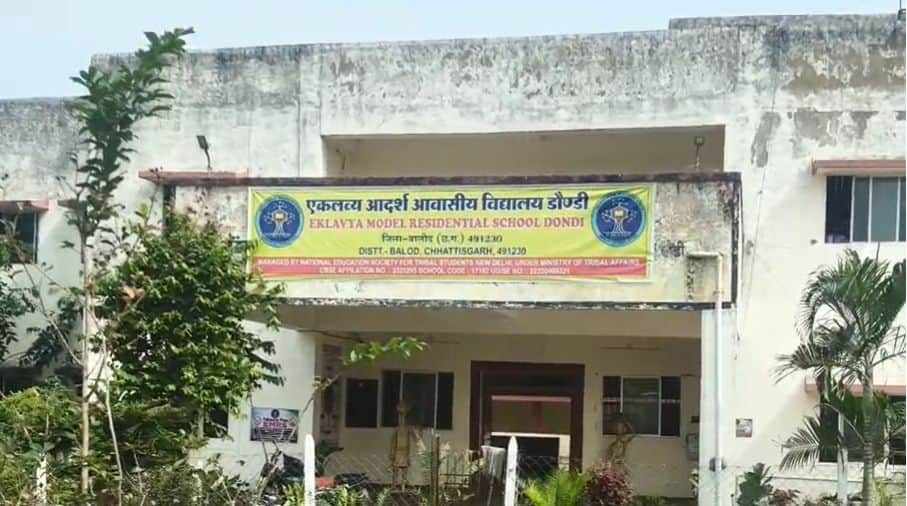 Class 10 student hangs himself at Eklavya Residential School; classmates returning from PT find body in room
