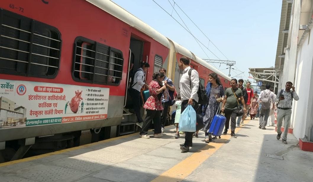 फोटो 09जेएनडी25-रेलेव जंक्शन जींद, जहां तक लुधियाना-जाखल पैसेंजर ट्रेन का विस्तार किया गया है। 