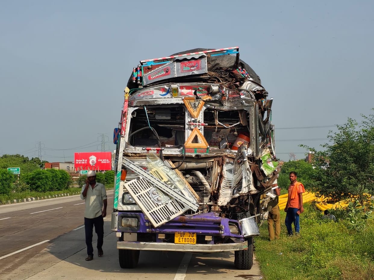 Five vehicles collided after Mobil Oil spilled on the highway; traffic was jammed for an hour.