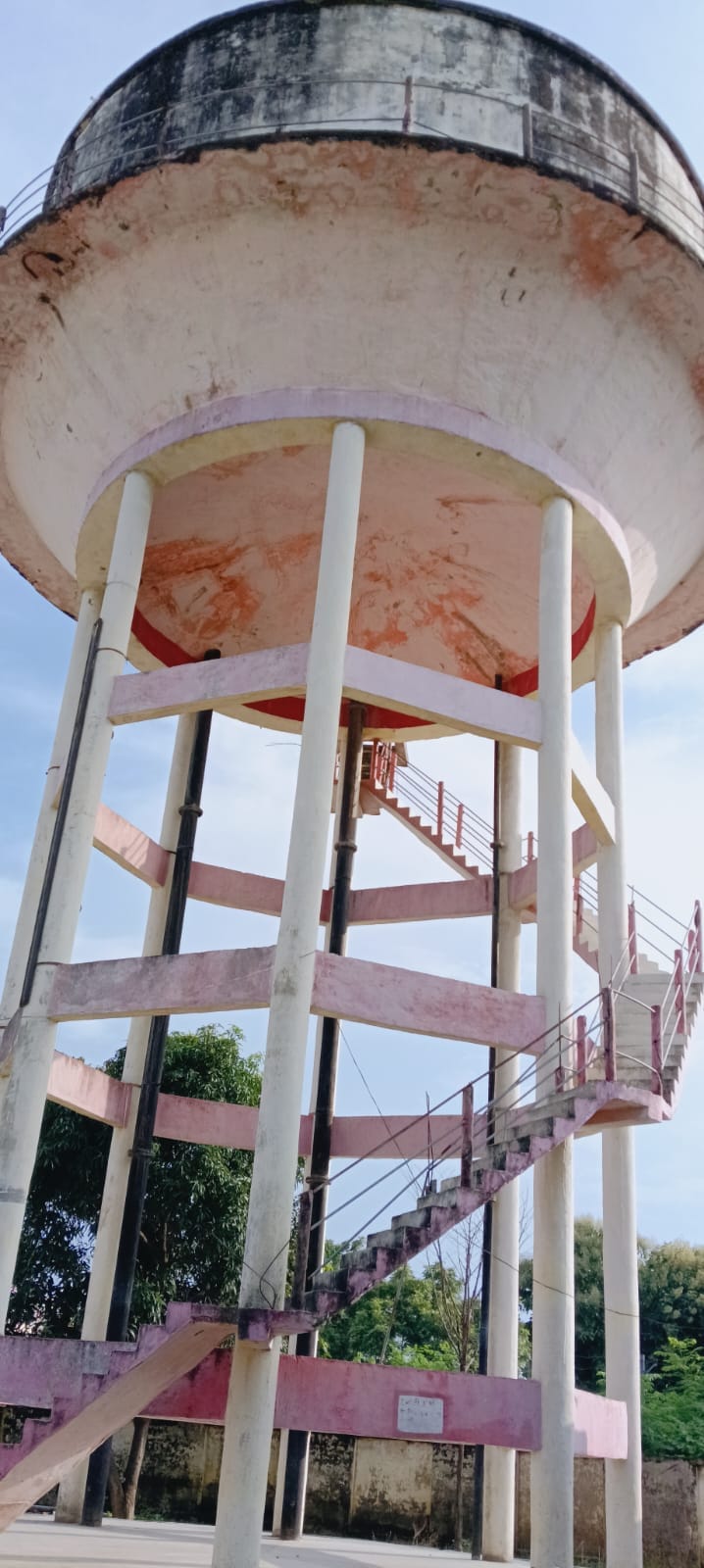 One and a half crore rupees are being spent every month, water could not reach the tap