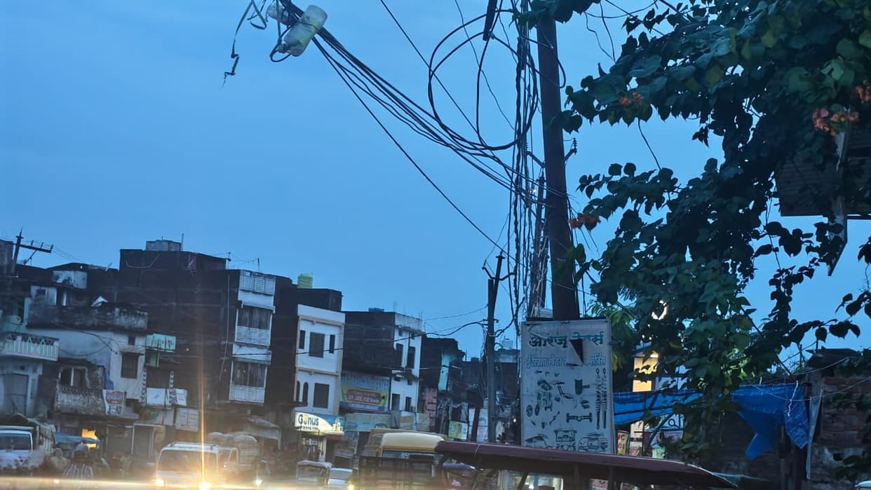 More than 200 poles and 150 km of cables will be replaced at a cost of 31 crore.