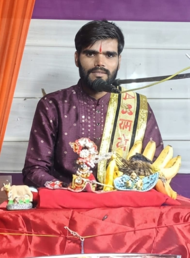 Devotees were overcome with emotion upon hearing the story of the marriage of Shiva and Parvati.