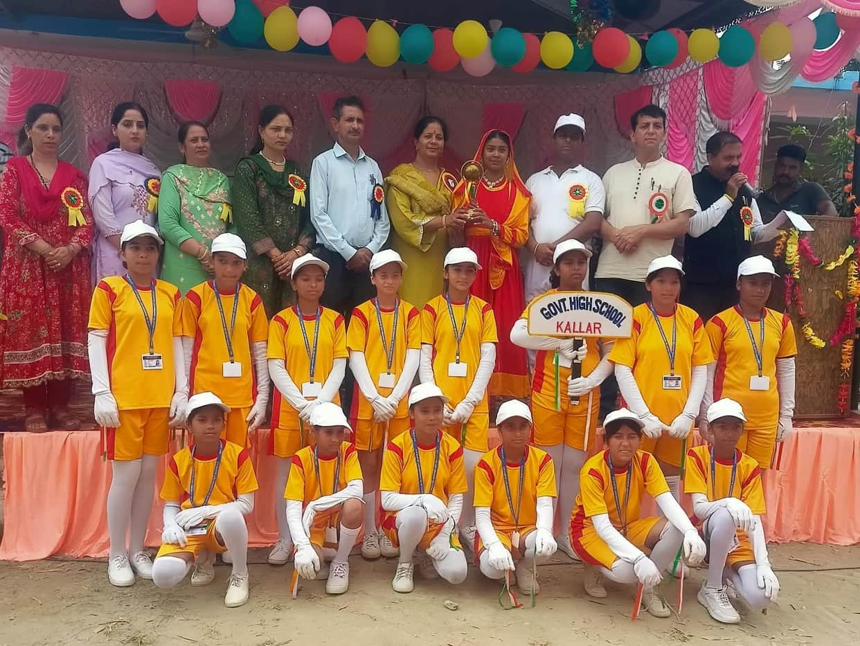 Kallar School emerged as the winner in volleyball, badminton, and the march-past.