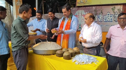 श्री बालाजी शक्तिपीठ भूतनाथ में हुई श्रीकृष्ण छठी पूजा।