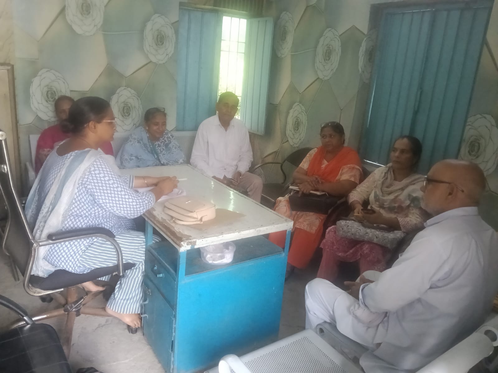 आशा वर्कर्स यूनियन की जिला स्तरीय बैठक में मौजूद पदाधिाकरी। प्रवक्ता।