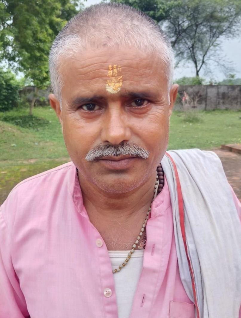  भोला भारती,मनोज दूबे,मुनीजर शुक्ला।