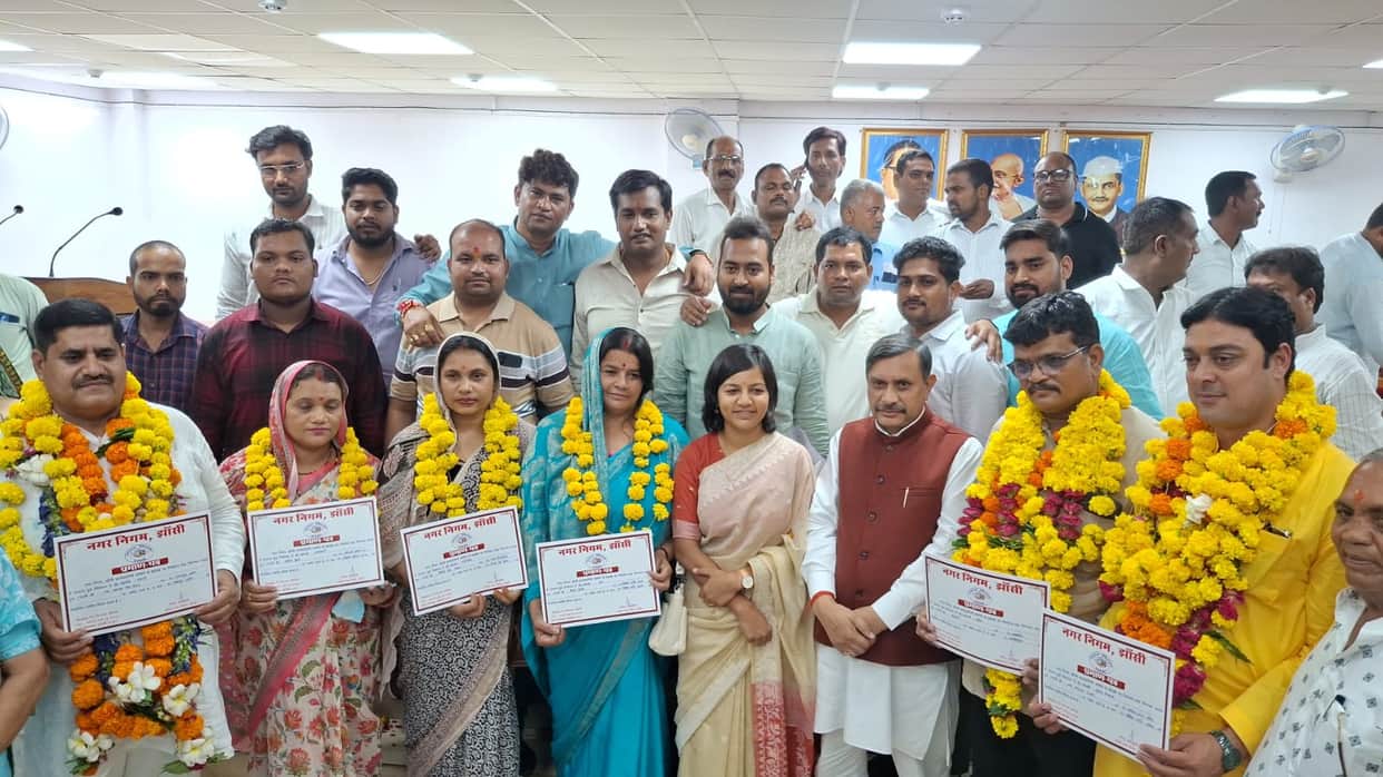 Rebellion... BJP's strategy collapses; rebel Neeta outshines the organization's choice, Ritika.