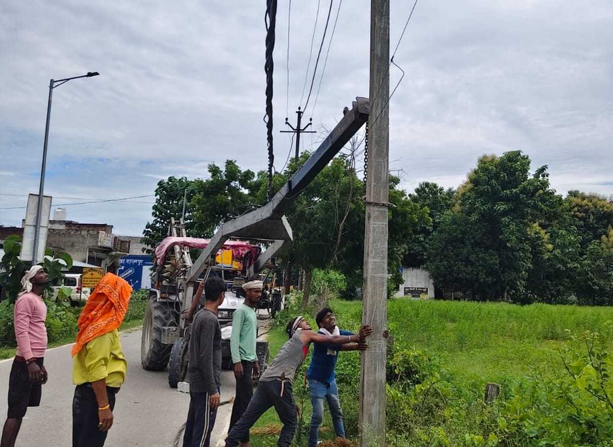Power was out for 16 hours in Utraula