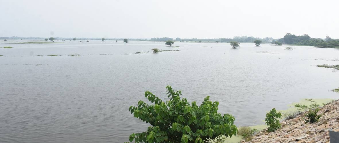 Floods in 20 villages, 10,000 acres of crops destroyed