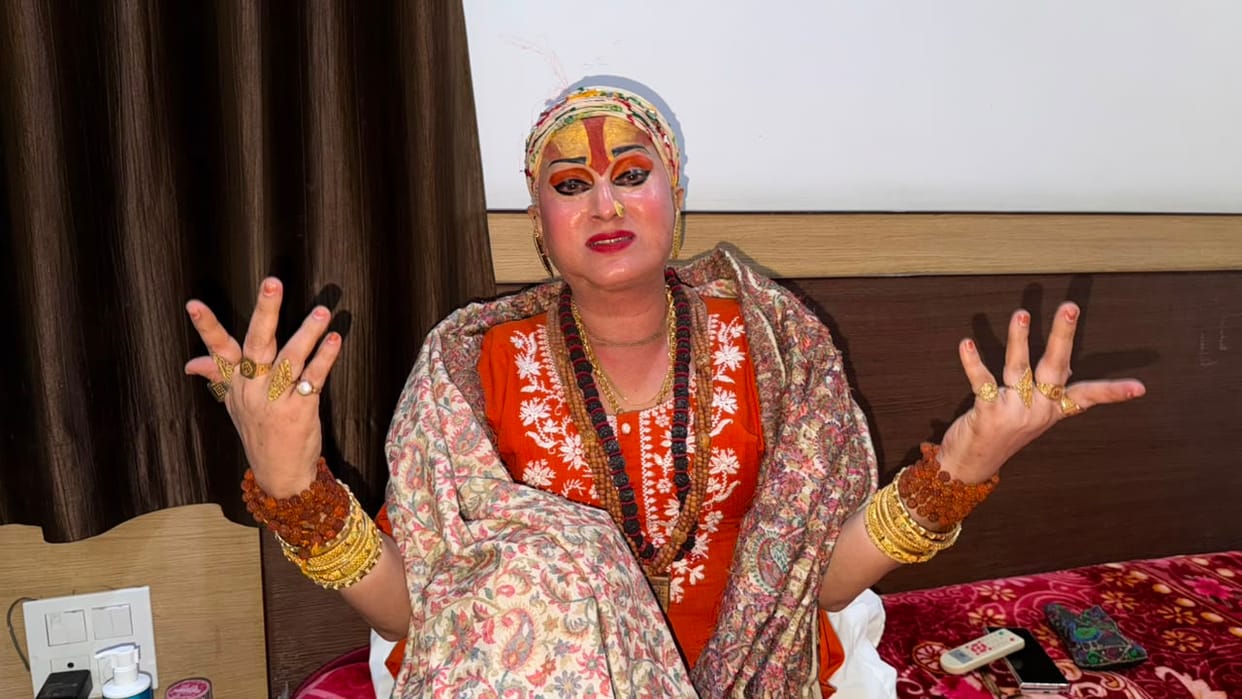 Himangi Sakhi to make a biopic on Premanand Maharaj's spiritual practice and message