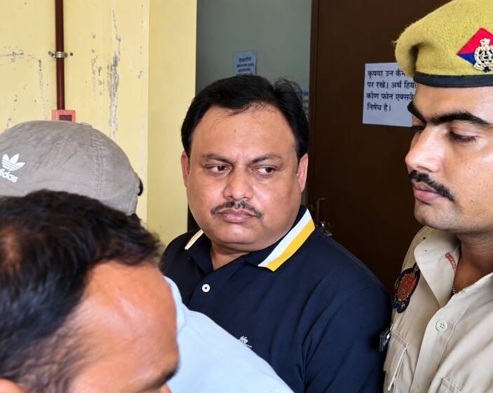 Mining businessman Ishtiyaq Khan arrested in Mumbai, sent to jail on remand.