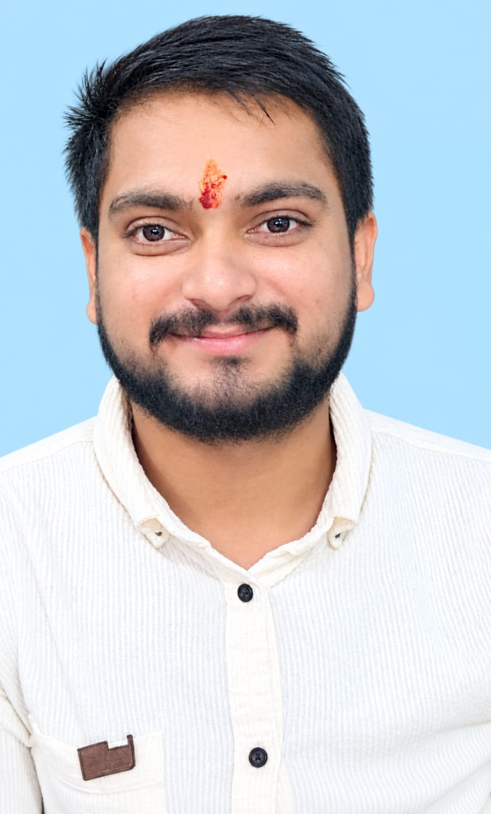 Suyash selected for the post of Junior Assistant in the Secretariat