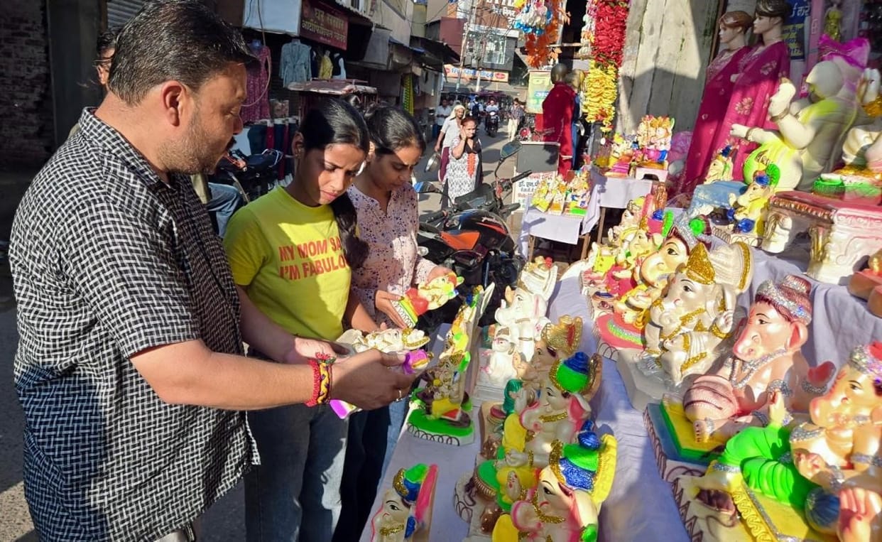 Lucknow: Ganesh Utsav begins on Monday, with plans to decorate grand pandals in every area; celebrations will