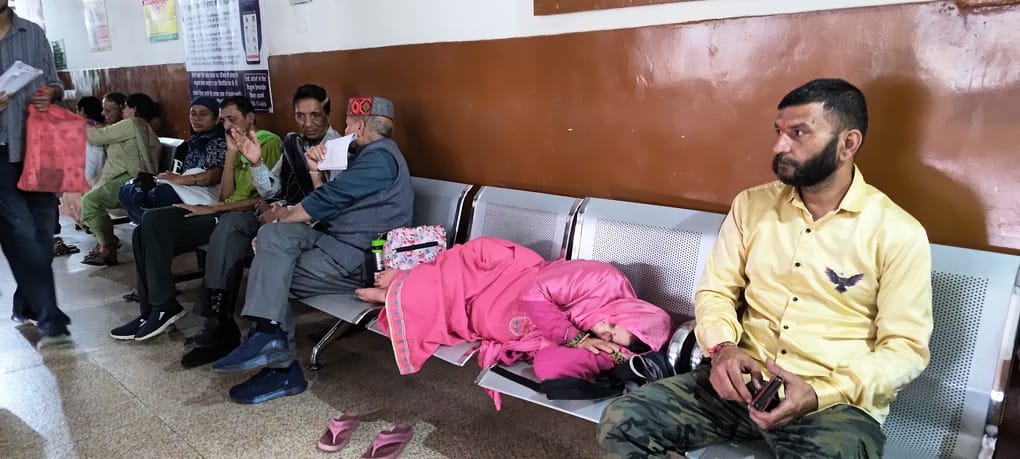 Dharamshala Hospital's medical board is functioning with doctors on loan.