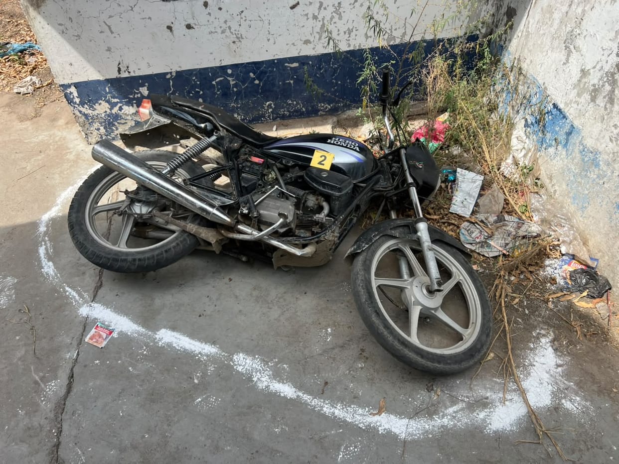 Notorious drug trafficker arrested after an encounterA pistol, a motorcycle recovered