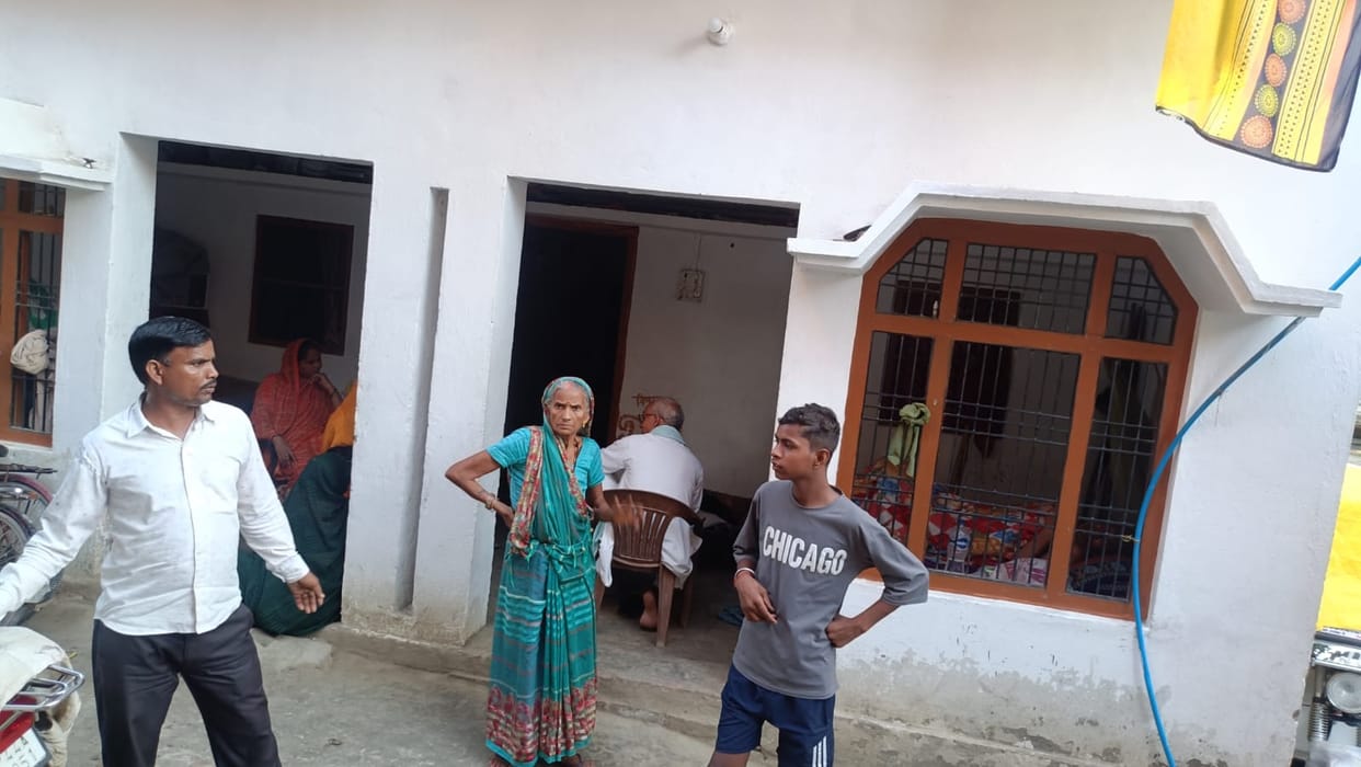 Eight family members got sick from eating mushroom curry