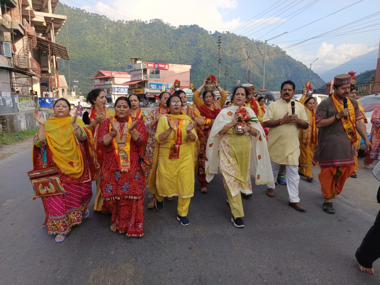 Grand Kalash Yatra taken out at Shakti Mata Temple.
