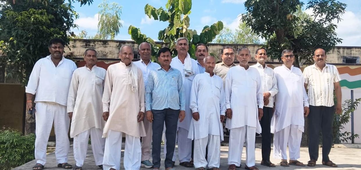 Sanjay Singh became the President, and Shiv Kumar became the Manager.