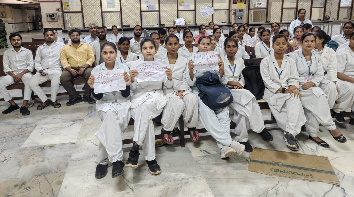 Sit-in by trainee doctors at private medical college ends; staff nurses' protest continues.