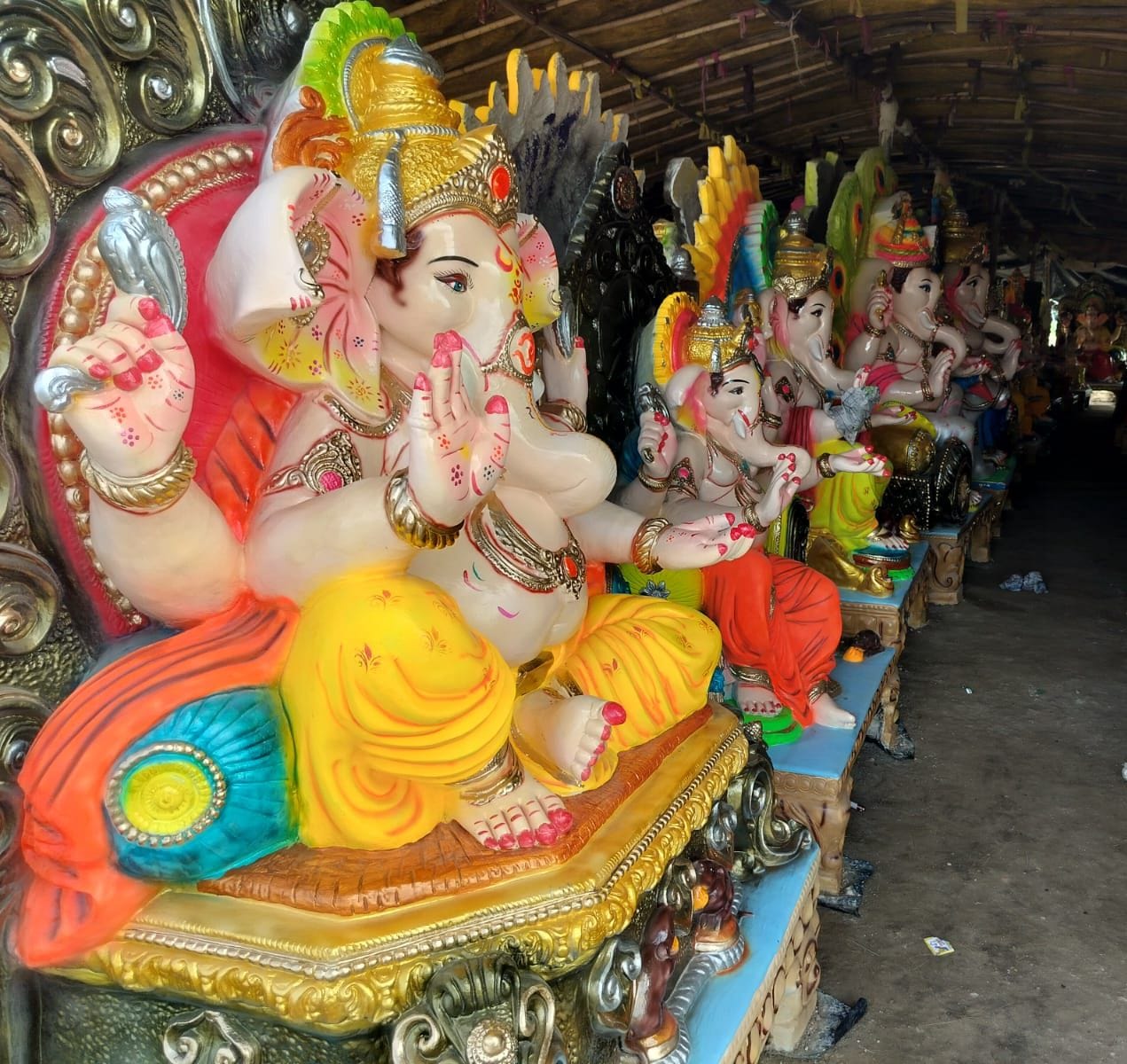 चतुर्थी के तैयार की गई गणेश जी की मूर्तिया। संवाद