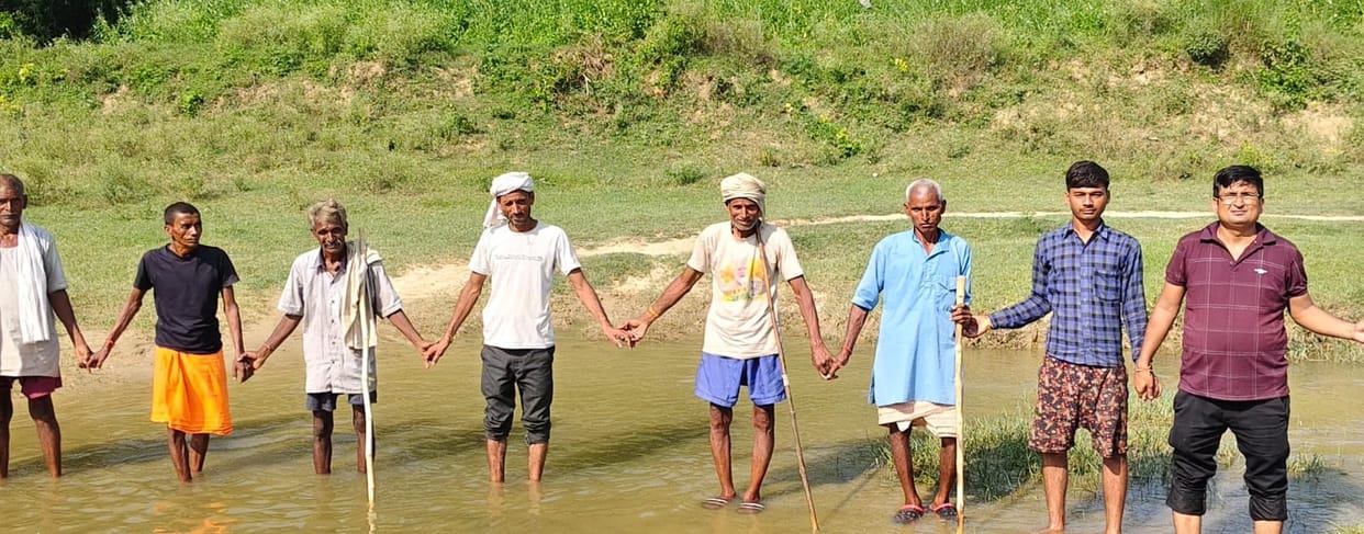 Villagers protest for bridge construction