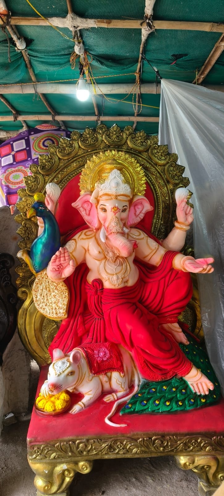 Idols made of clay are increasingly being preferred.