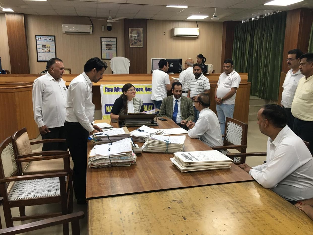 Five-year-old electricity theft case and a 16 lakh bank dispute settled.