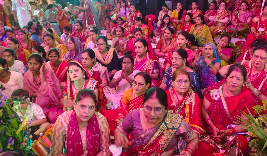 On Bhado Amavasya, devotees gathered for the Mangal Path of Rani Sati Dadi.