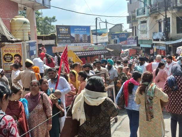 15,000 devotees paid obeisance at Chintpurni.