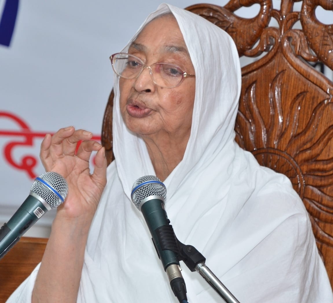 Only through self-restraint and virtuous conduct will life become meaningful: Gyanmati
