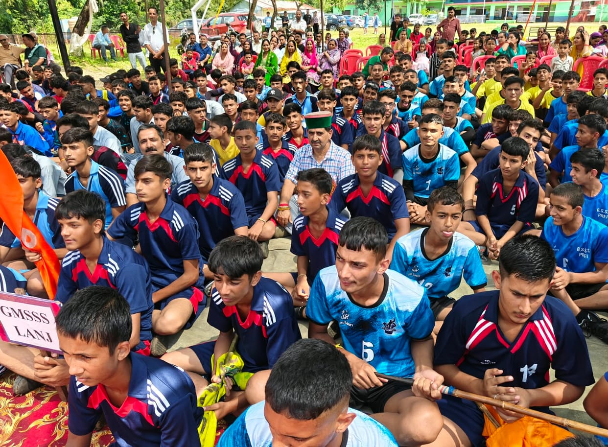 Durgela School's team defeated Rehlu in Kho-Kho.