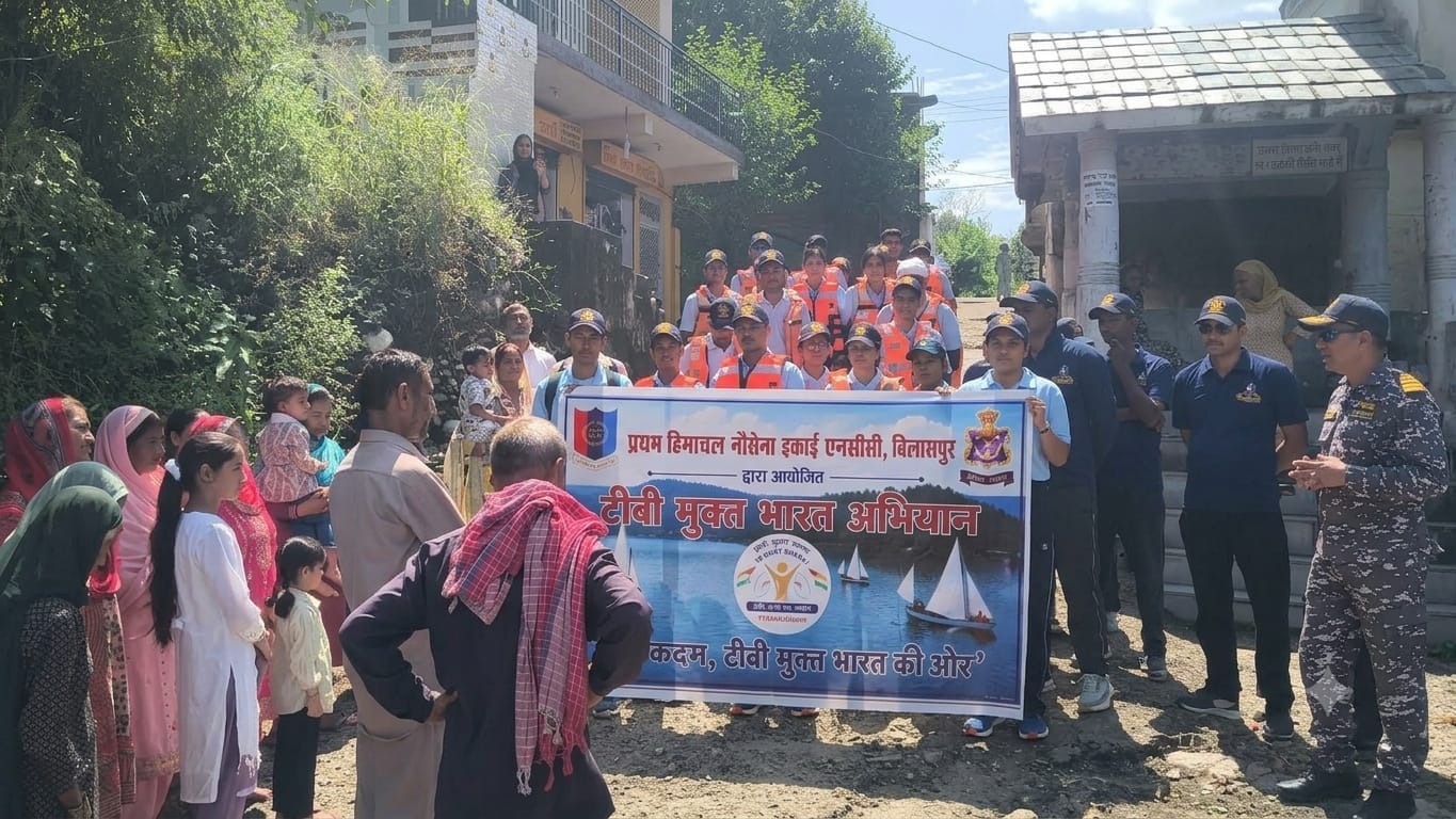 संकल्प एक्सपीडिशन में एनसीसी कैडेट्स जागरूकता रैलियां निकालते हुए। स्रोत: जागरूक पाठक।