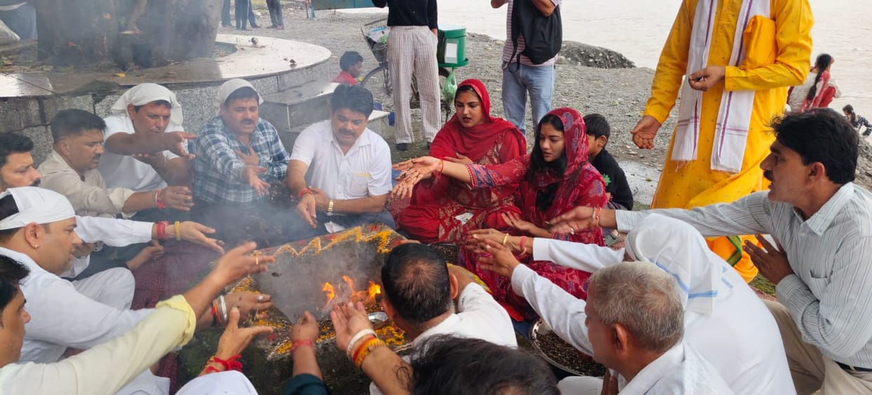bjp ogranised havan for sukh ram better health