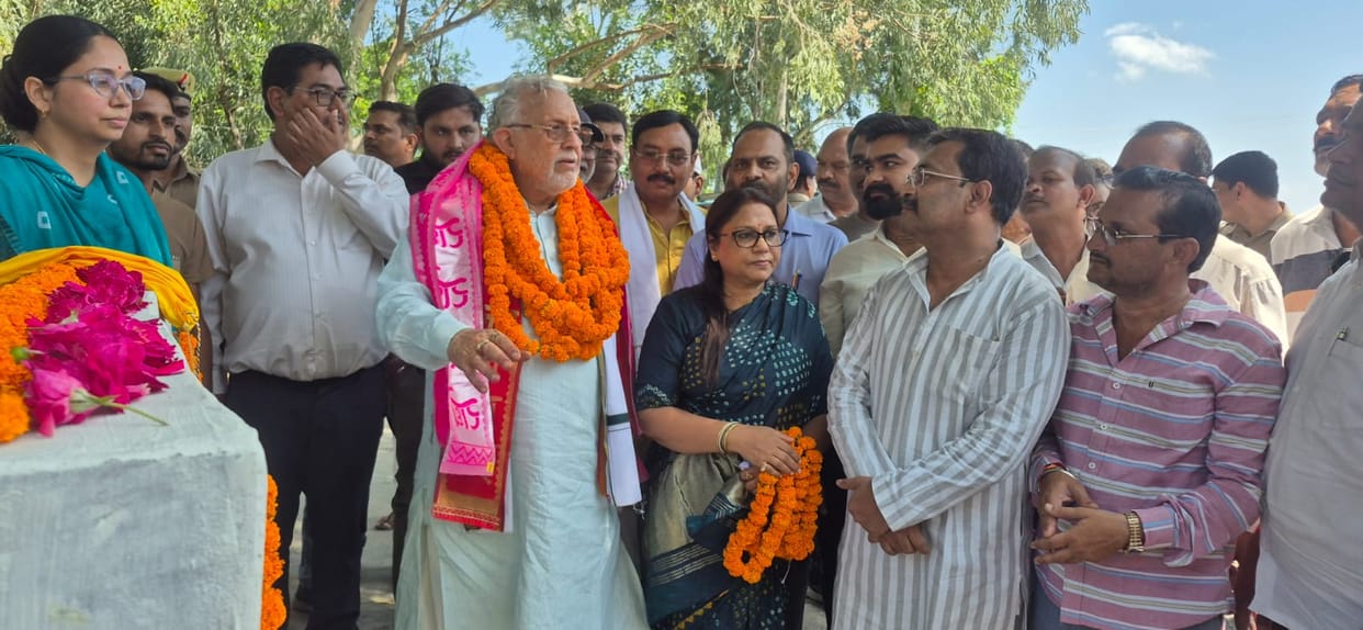 Roads and drains to be constructed in the city at a cost of 7.14 crore; will provide relief from waterlogging.