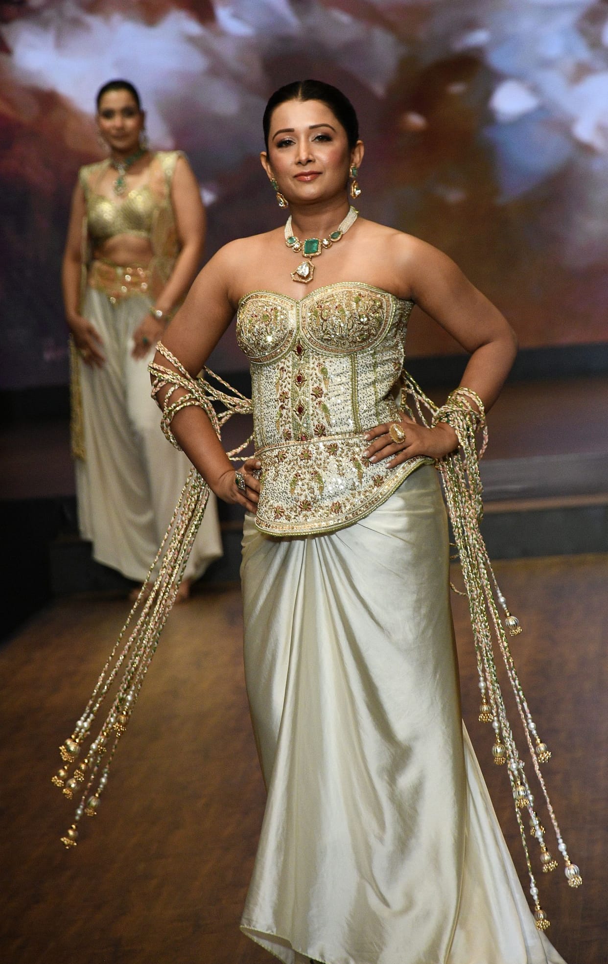 FICCI FLO organized a fashion show to preserve the 'Tapchi' art form and give it a new identity.