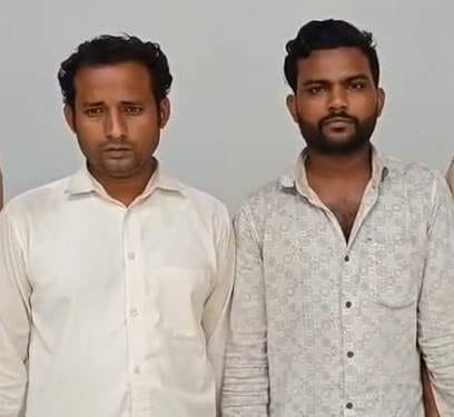 धानापुर पुलिस के गिरफ्त में साइबर ठग के आरोपी आशीष और रोहित। स्रोत:-जागरूक पाठक